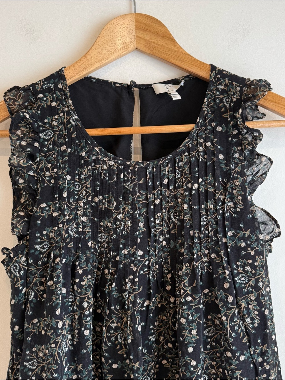 Joie Tahoma Silk Floral Print Ruffle Dress in "Tossed Wildflowers" Black Size XS - Picture 4 of 8